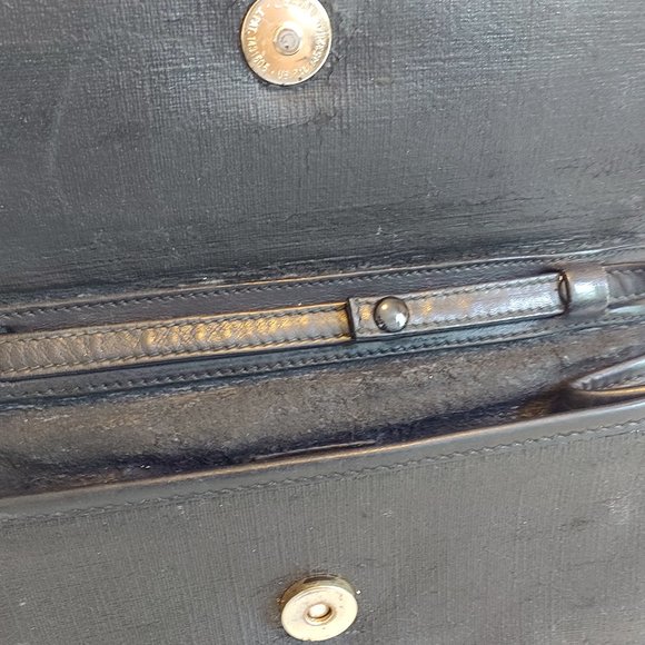 GUCCI Small Crossbody Convertible Clutch Black - Picture 8 of 14